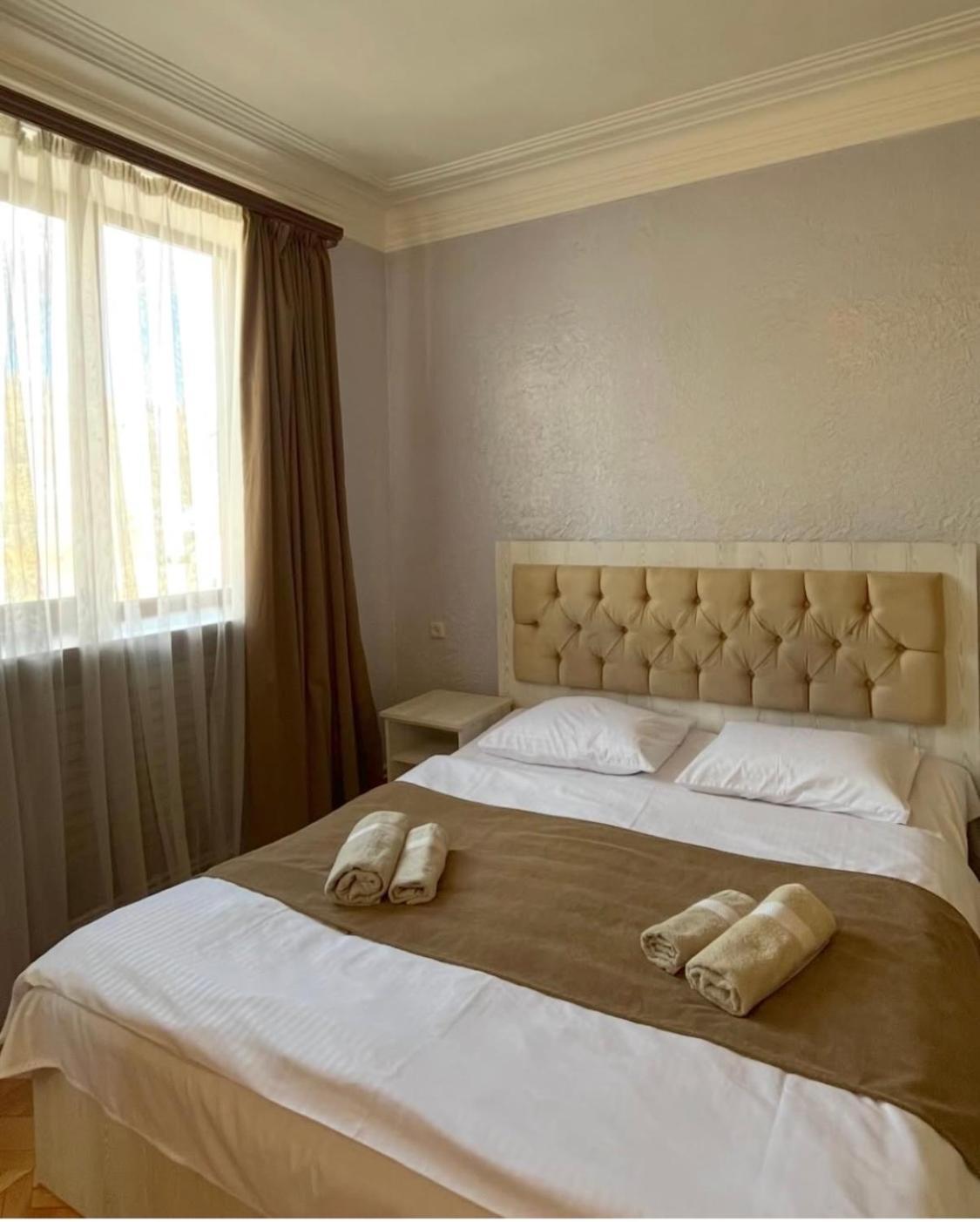 Baron Hotel Ванадзор Экстерьер фото