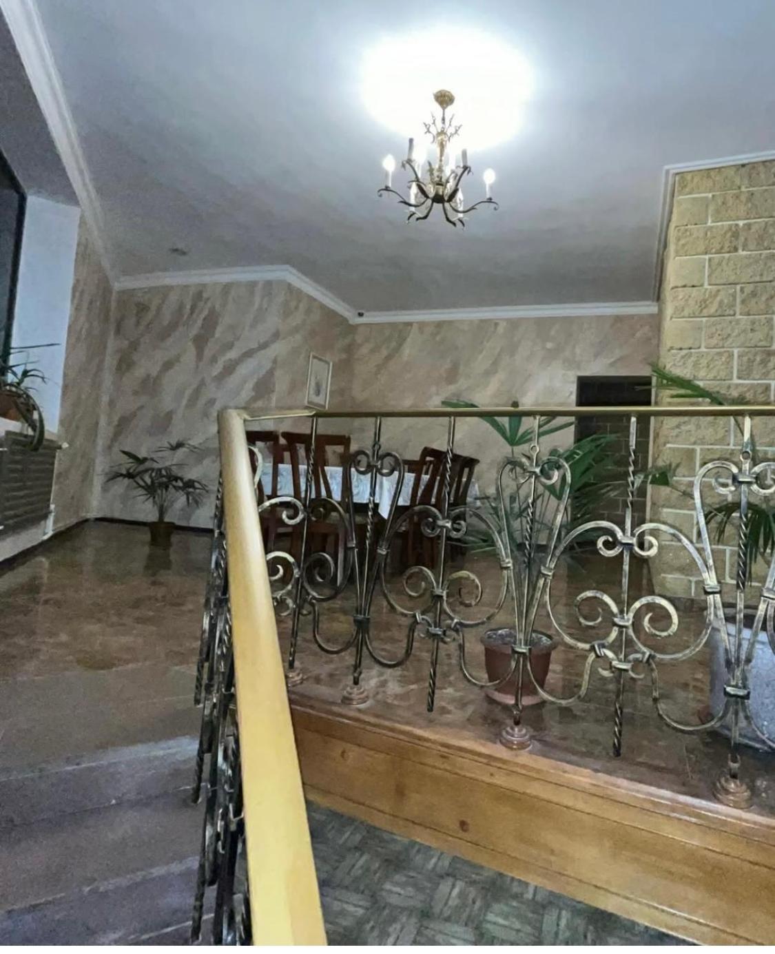 Baron Hotel Ванадзор Экстерьер фото